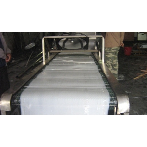 清遠陽(yáng)山的何先生購買(mǎi)500型河粉機